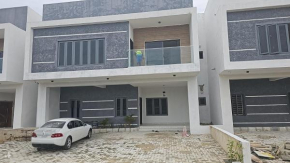BJ's SHORTLET OGOMBO ROAD